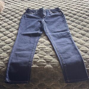 Chico’s So Slimming Girlfriend Ankle Jeans NWOT